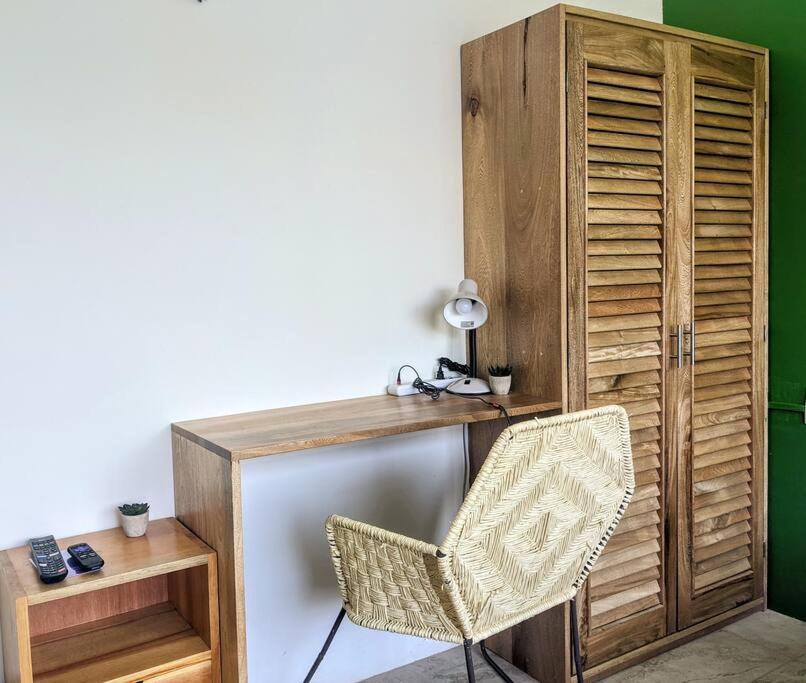 Studio -Trees At Mikasa- Near Beach, Pool, Fast Wifi, Ac & King Bed プエルト・エスコンディード エクステリア 写真